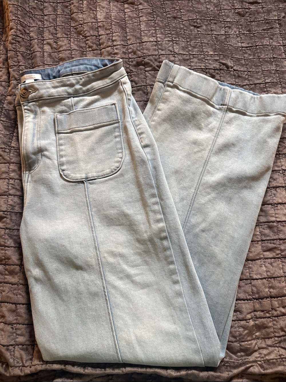 Light Blue Women’s Straight-Leg Jeans